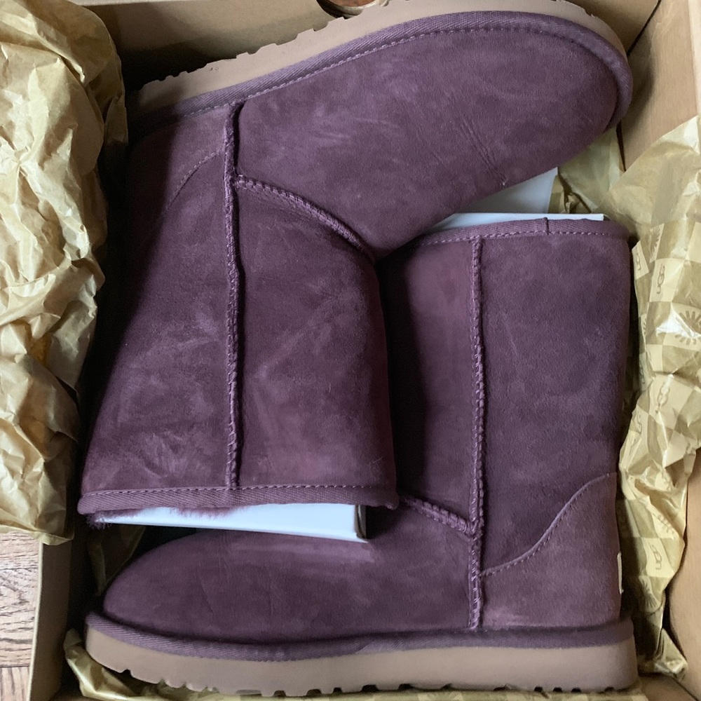 Ugg classic short boots
